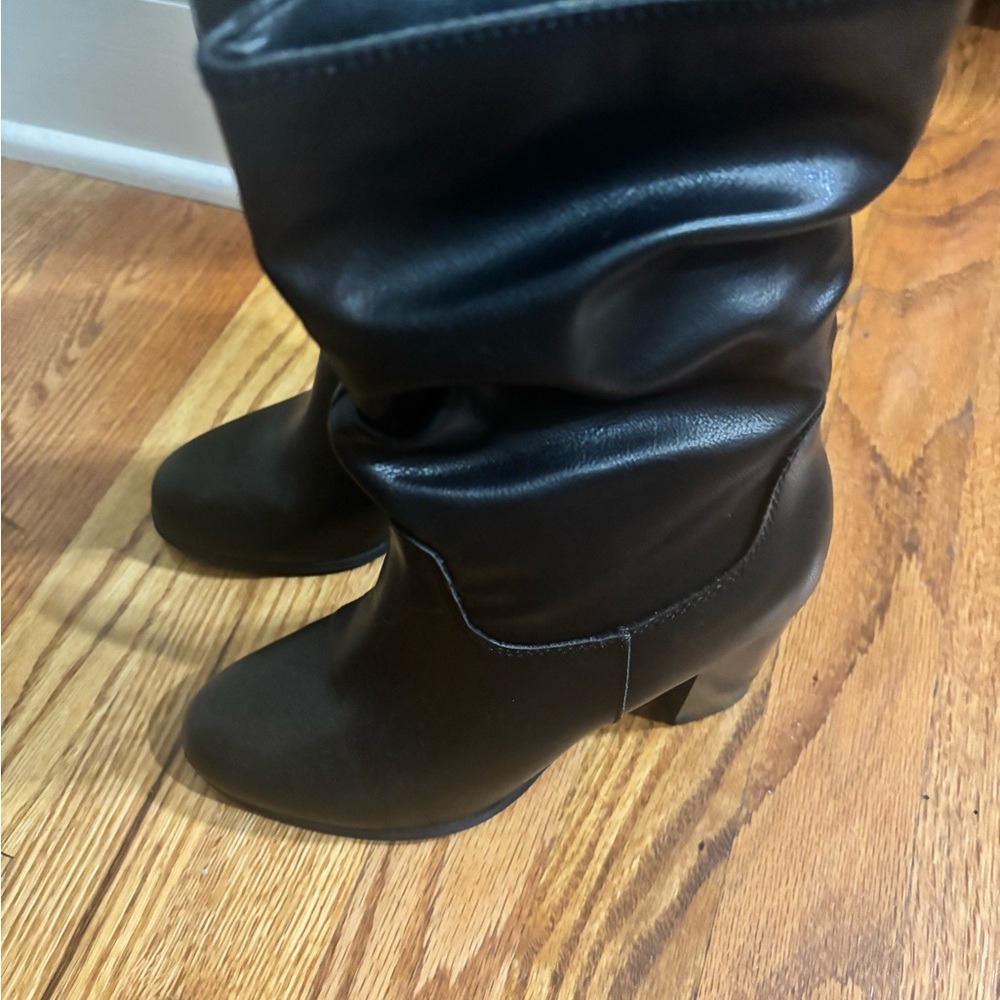 Sara Black Heeled Boots